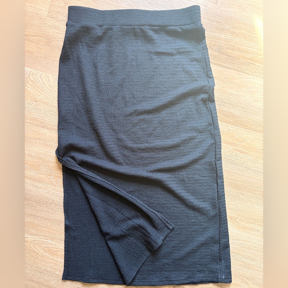 Stretch Textured Black Women's Skirt